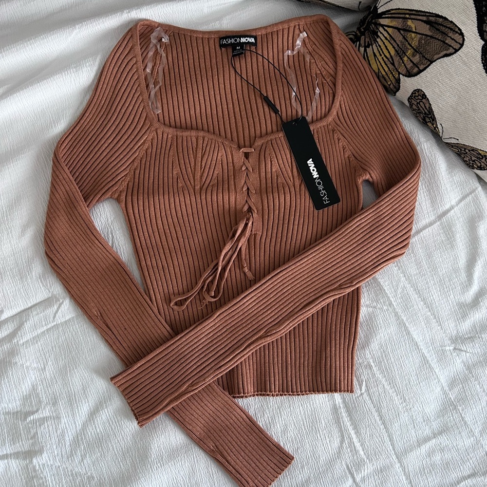 NWT size medium blouse